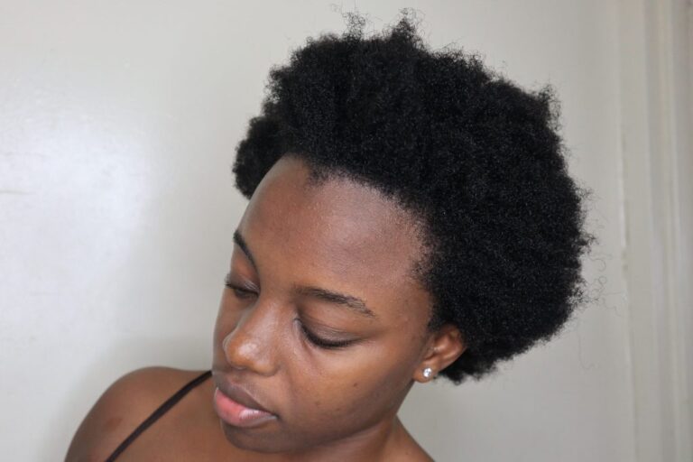 I've tried other dyes, but the Plant Hair Dye Shampoo is the best. It doesn't have that chemical smell, and it's gentle on my hair. I'm really satisfied with the results- Ruth